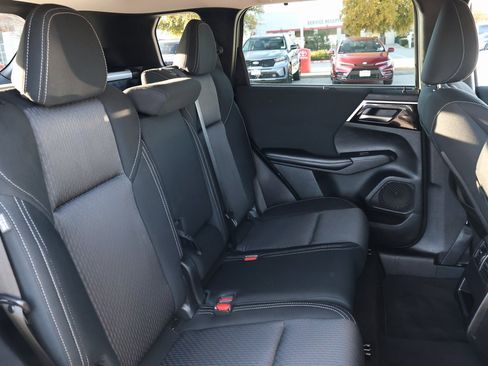 Used 2022 Mitsubishi Outlander ES image 31