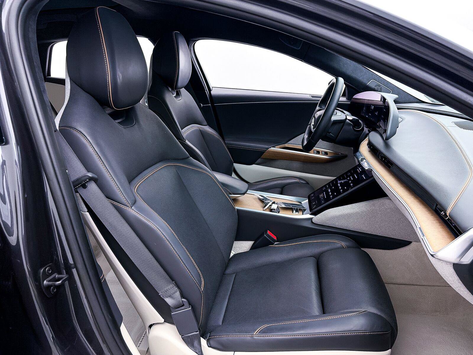 Used 2023 Lucid Air Touring AWD/4WD image 37