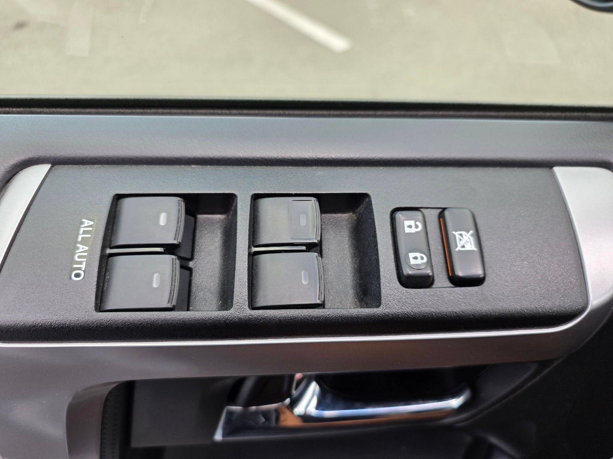 Used 2024 Toyota 4Runner SR5 AWD/4WD image 24