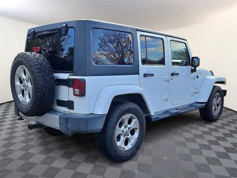 Used 2013 Jeep Wrangler Unlimited Sahara w/ Dual Top Group image 4