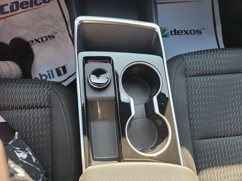 New 2027 Chevrolet Equinox LT FWD image 24