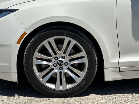 Used 2013 Lincoln MKZ FWD image 24