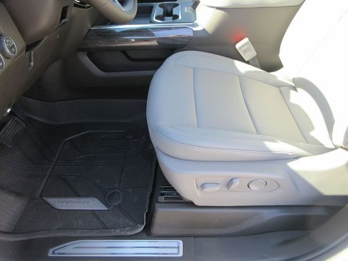 New 2026 Chevrolet Silverado 3500 LTZ w/ LTZ Premium Package image 23