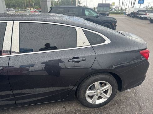 Used 2022 Chevrolet Malibu LS FWD image 11
