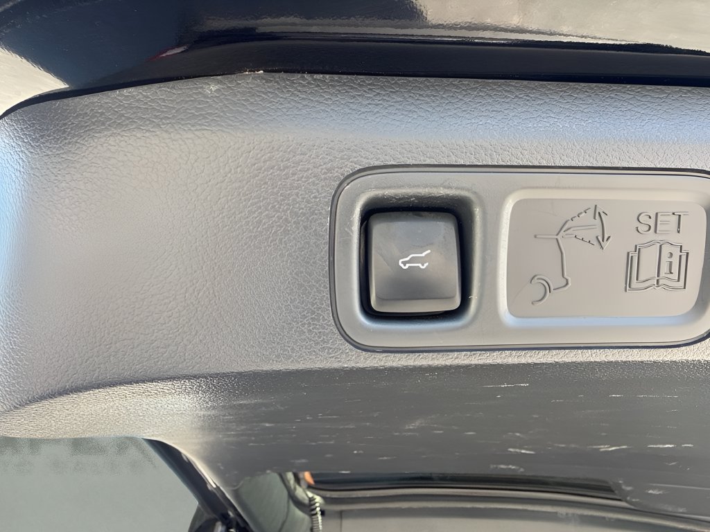 Used 2024 Ford Expedition Max XLT AWD/4WD image 26