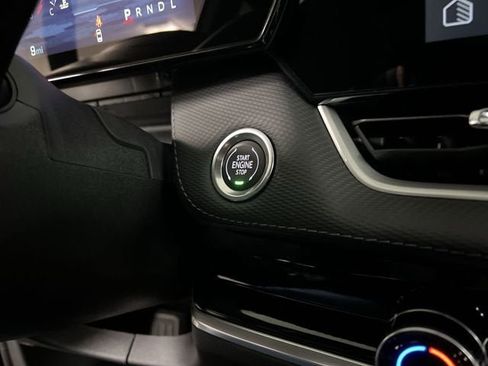 New 2026 Chevrolet Equinox LT w/ Convenience Package II image 17