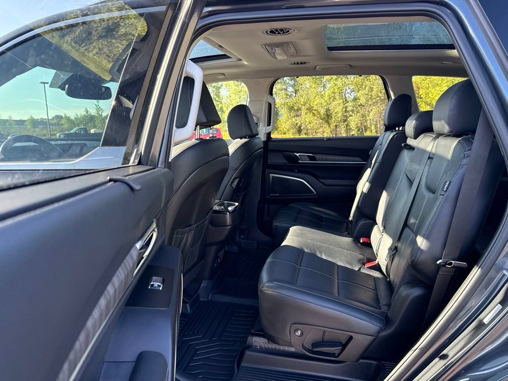 Used 2024 Kia Telluride SX AWD/4WD image 19