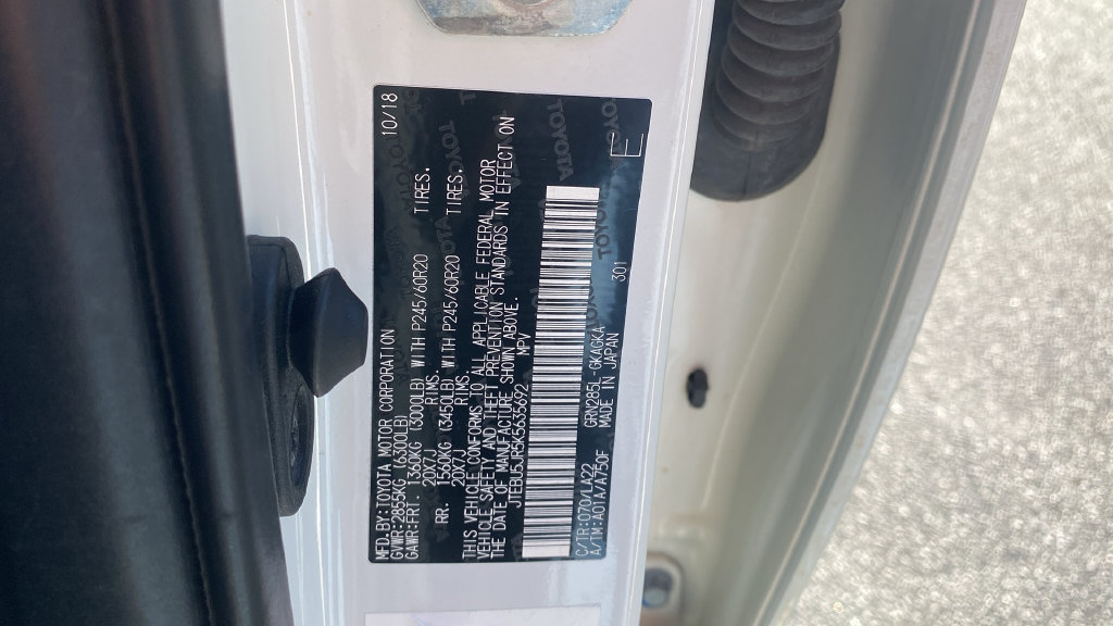 Used 2019 Toyota 4Runner Limited AWD/4WD image 18