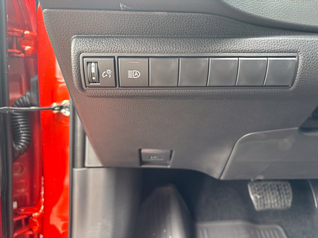 Used 2026 Toyota Corolla SE FWD image 19
