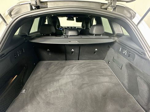 Used 2025 Mercedes-Benz GLC 300 image 28