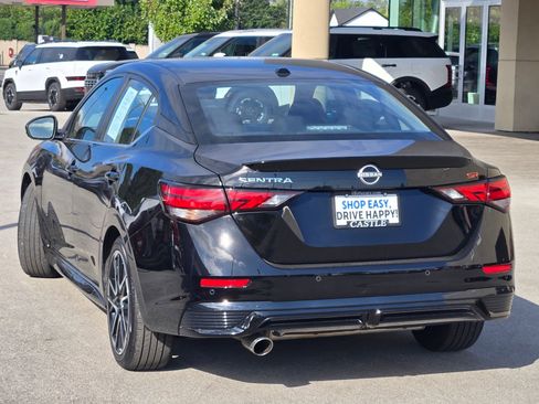 Used 2025 Nissan Sentra SR image 18