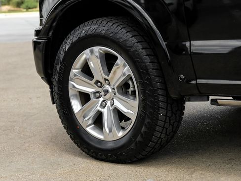 Used 2018 Ford F150 Platinum w/ Equipment Group 701A Luxury AWD/4WD image 49