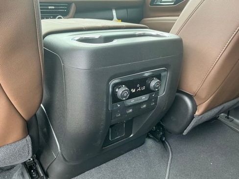 New 2026 Chevrolet Tahoe High Country AWD/4WD image 38