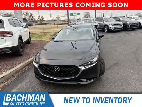 Used 2019 MAZDA MAZDA3 Sedan w/ Preferred Package image 3