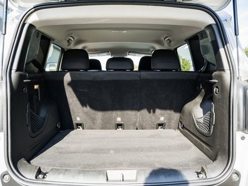 Used 2020 Jeep Renegade Latitude w/ UConnect 8.4 Nav Group image 18