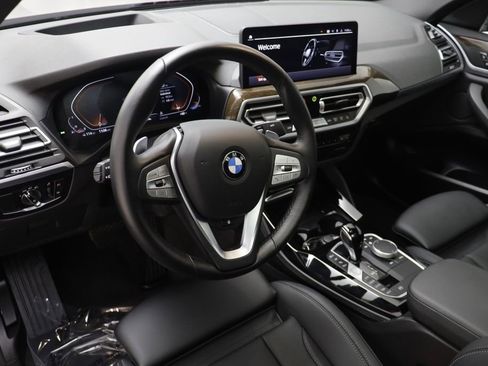 Certified 2025 BMW X4 xDrive30i AWD/4WD image 6