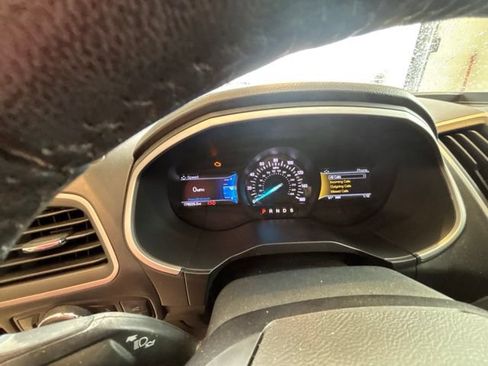 Used 2020 Ford Edge SEL w/ Convenience Package FWD image 17