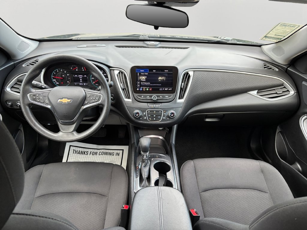 Used 2025 Chevrolet Malibu LT FWD image 17