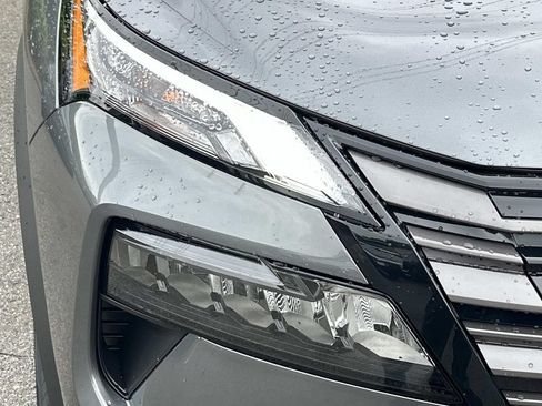 New 2026 Nissan Rogue SV AWD/4WD image 10
