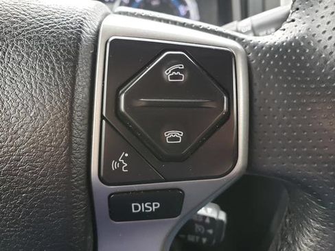 Used 2017 Toyota 4Runner SR5 AWD/4WD image 22