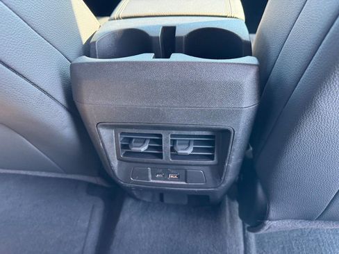Certified 2025 GMC Canyon Denali AWD/4WD image 16