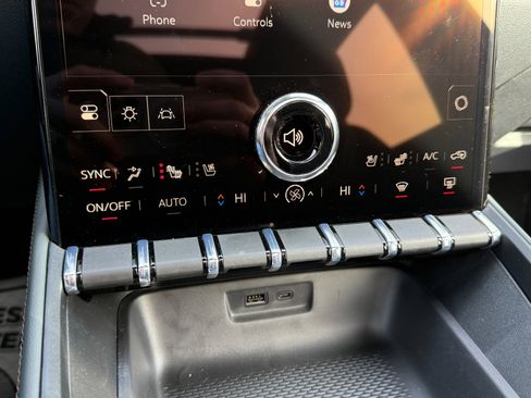 New 2026 GMC Terrain AT4 w/ Convenience Package III image 36