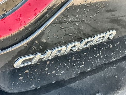Used 2020 Dodge Charger SXT image 8