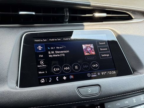Used 2023 Cadillac XT4 Premium Luxury w/ Technology Package AWD/4WD image 20