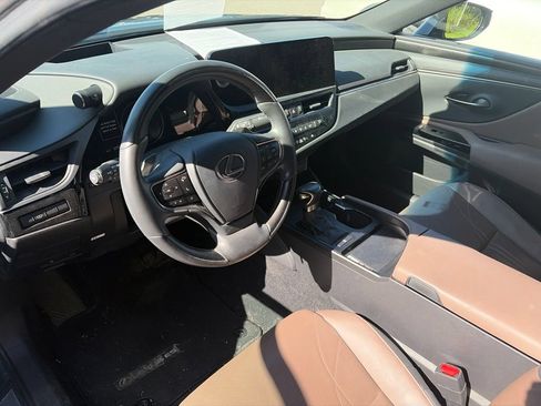 Used 2023 Lexus ES 350 w/ Accessory Package (Z1) FWD image 6