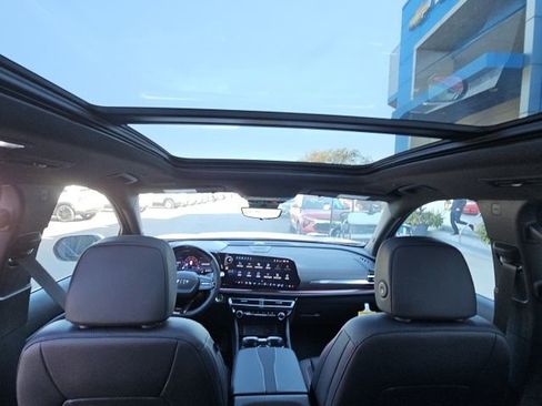 New 2026 Chevrolet Traverse RS w/ LPO, Floor Liner Package image 40