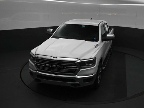 Used 2024 RAM 1500 Laramie AWD/4WD image 12