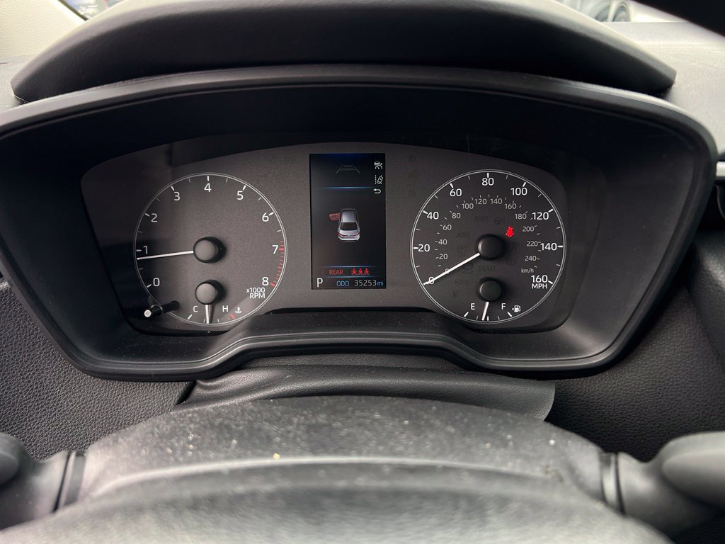 Used 2025 Toyota Corolla LE FWD image 17