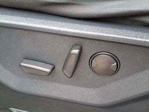 Used 2022 Ford F150 XLT w/ Equipment Group 302A High image 11