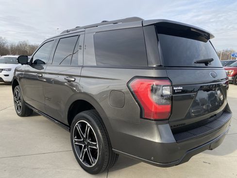 Used 2019 Ford Expedition Limited image 7