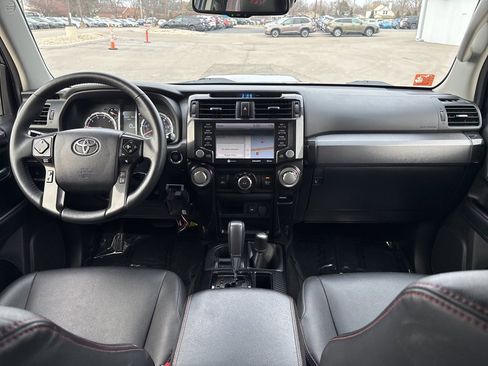 Used 2021 Toyota 4Runner Venture image 13