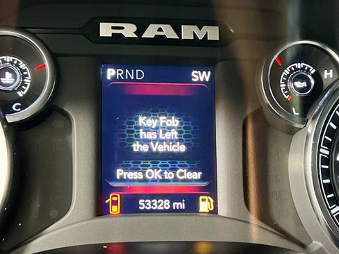 Used 2024 RAM 3500 Big Horn image 23