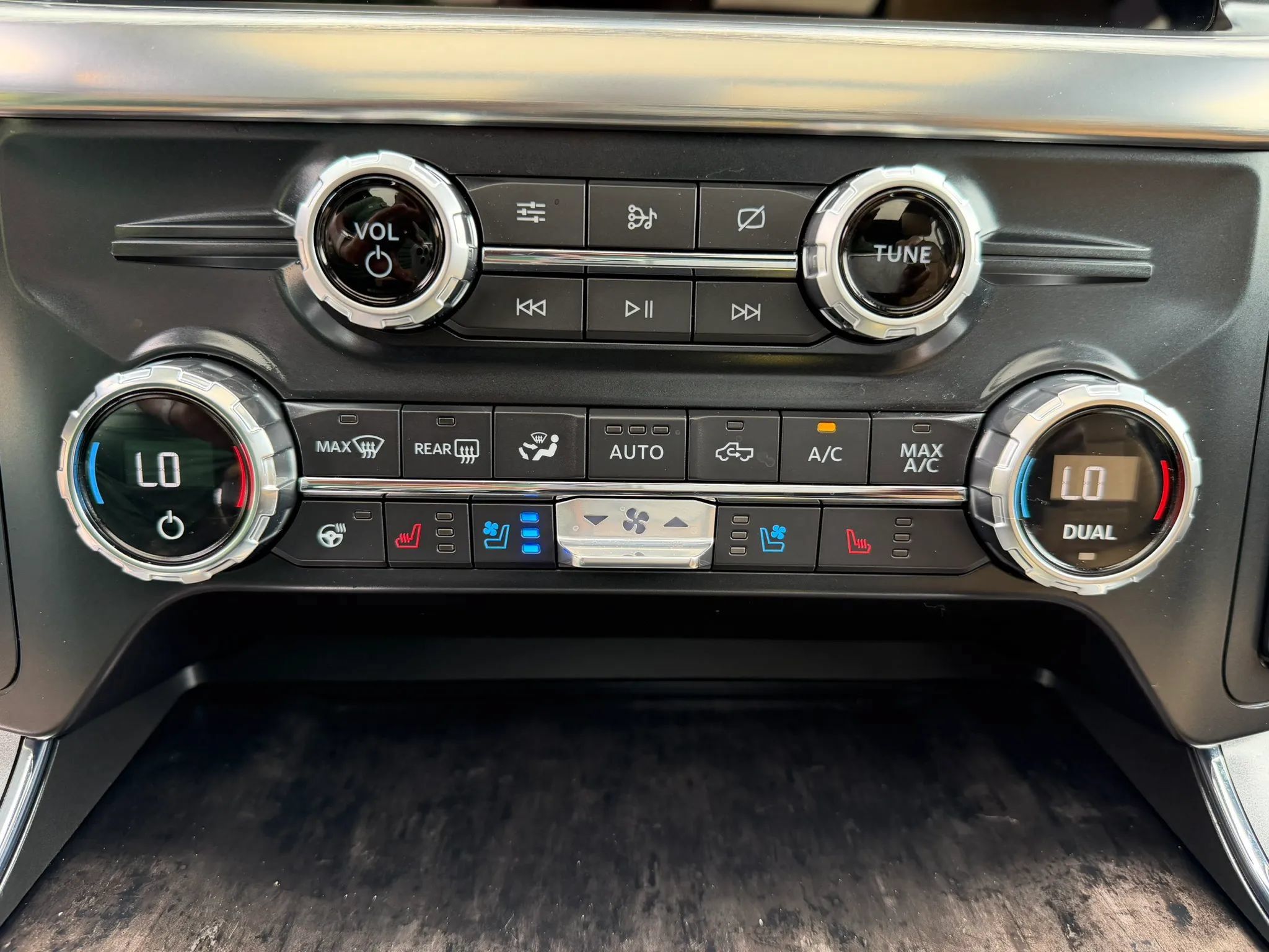 Used 2021 Ford F150 Lariat w/ Equipment Group 502A High AWD/4WD image 27