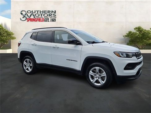 Used 2024 Jeep Compass Latitude image 7