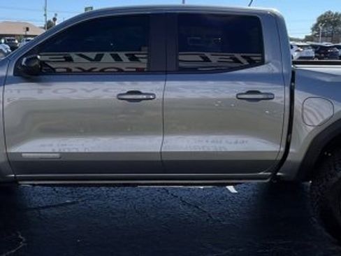 Used 2024 GMC Canyon Elevation image 5