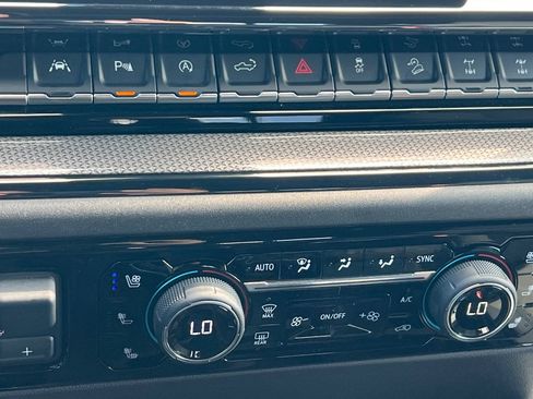 Used 2025 Chevrolet Silverado 1500 ZR2 w/ Technology Package AWD/4WD image 17