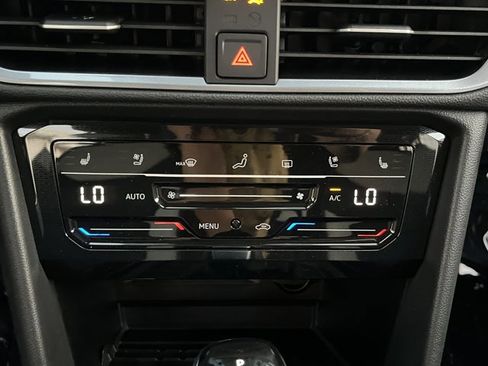 New 2025 Volkswagen Taos SEL image 22