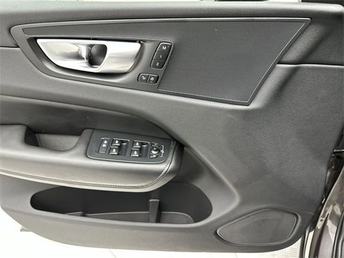 Certified 2025 Volvo XC60 B5 Plus image 13