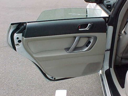 Used 2009 Subaru Legacy 2.5i Special Edition image 15