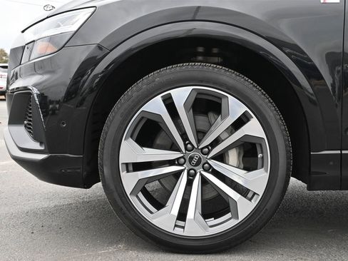 Used 2022 Audi Q8 Premium Plus image 26