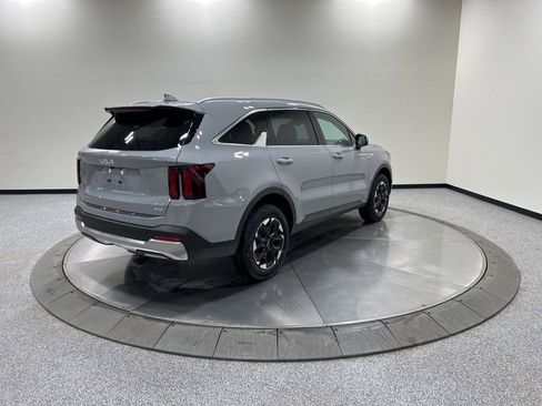 New 2026 Kia Sorento S image 5