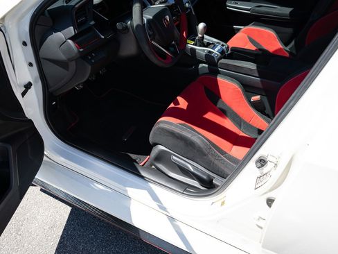 Used 2021 Honda Civic Type R image 18
