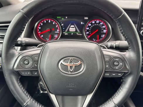 Used 2021 Toyota Camry XSE image 25