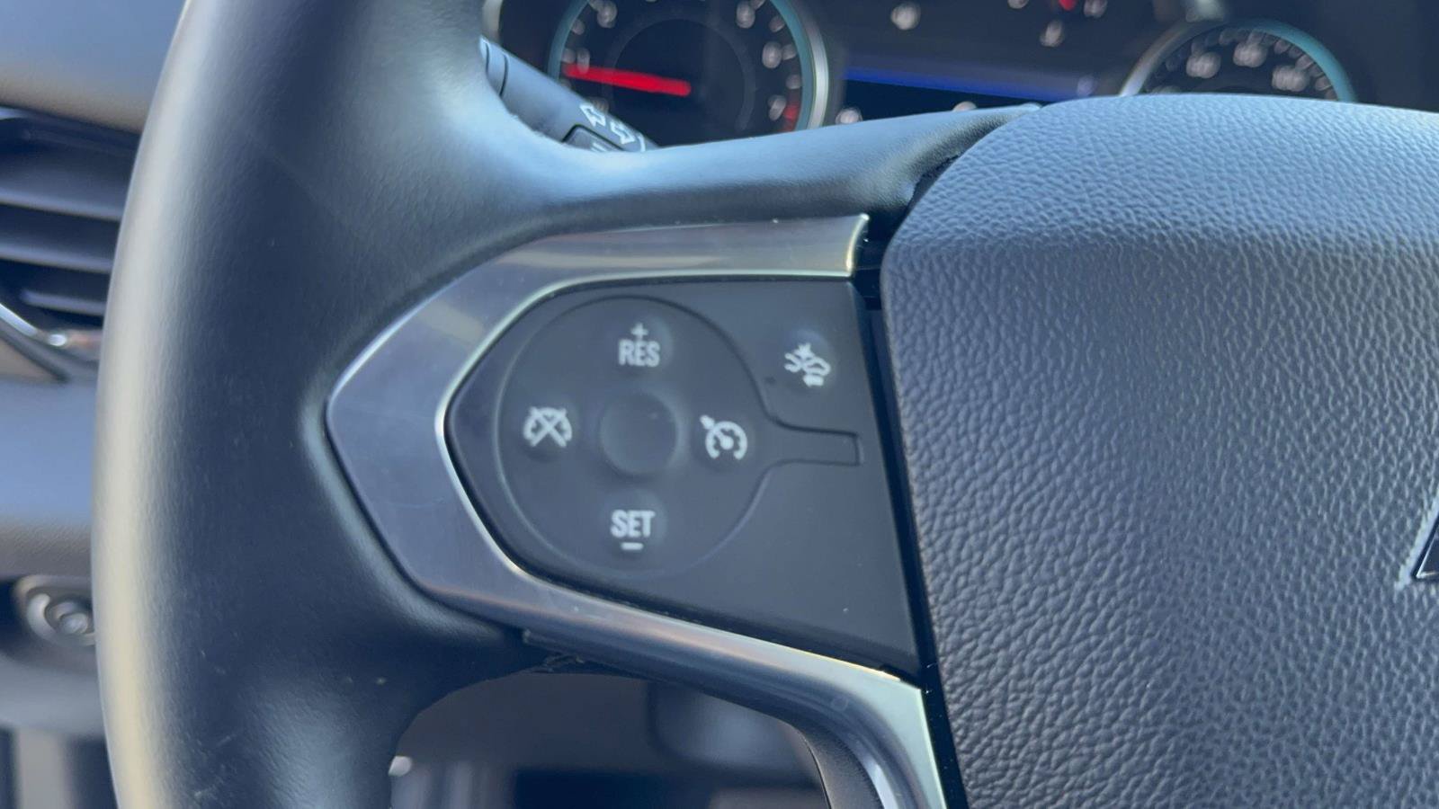 Used 2023 Chevrolet Traverse LT AWD/4WD image 18