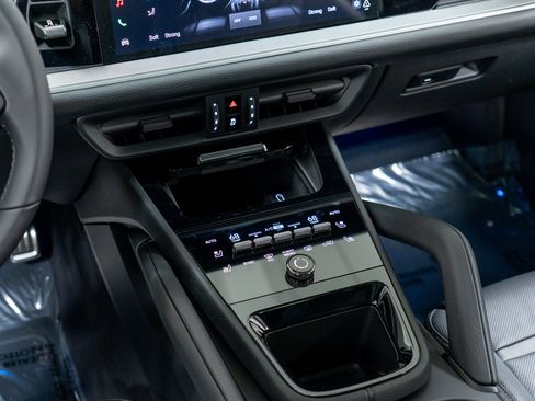 New 2026 Porsche Cayenne S AWD/4WD image 24