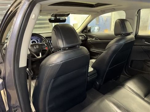 Used 2020 Honda Insight Touring image 30